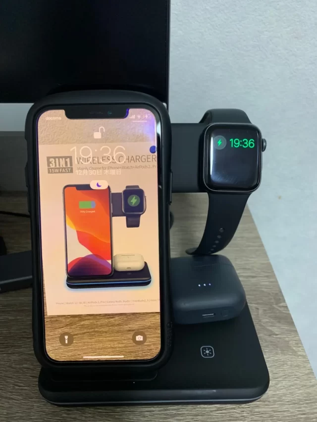 ワイヤレス充電器 3in1 15W 充電スタンド Qi急速充電　Airpods Applewatch iphone Android soundcore liberty